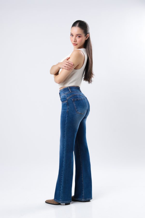 JEANS COLLECTION BOOTCUT COWBOY DE MEZCLILLA AZUL CLARO - Imagen 2
