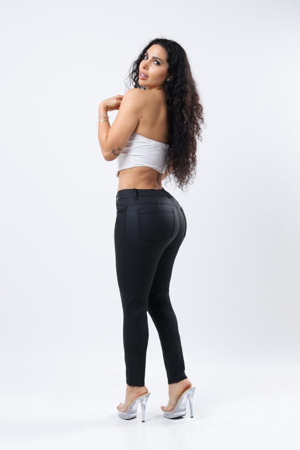 JEANS COLLECTION SKINNY PUSH UP DE PIEL SINTETICA COLOR NEGRO - Imagen 2